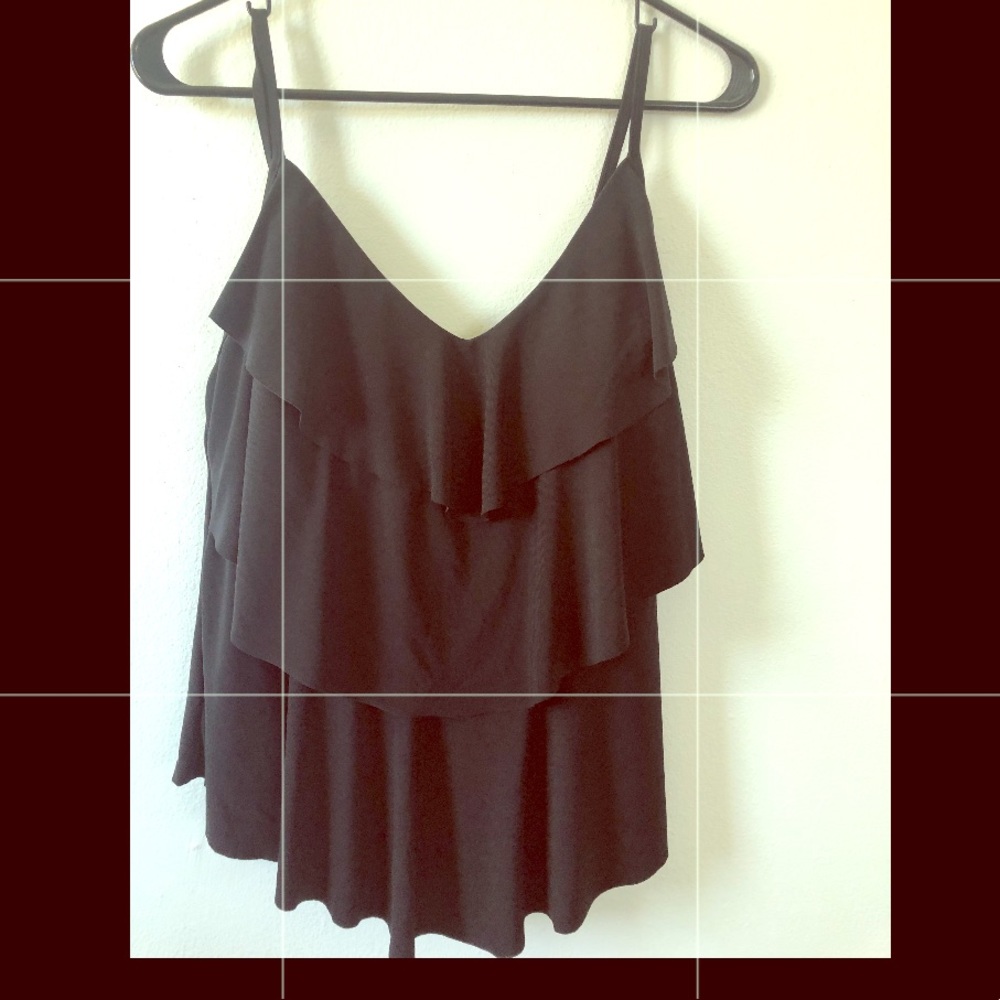 NWOT- black bathing suit top